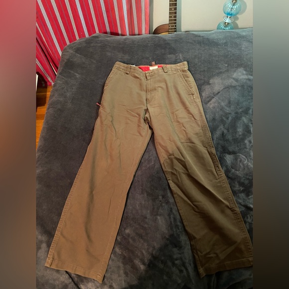 Dockers - Brown Relaxed Fit Pants. Size 34x32. - Picture 2 of 4
